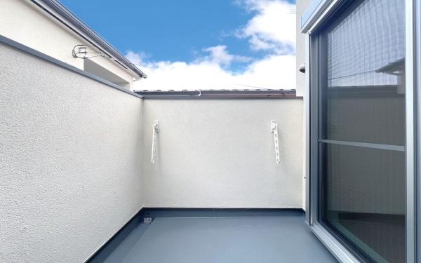 �_�ސ쌧���l�s�˒ˋ於�����̐V�z��ˌ��Ẵo���R�j�[