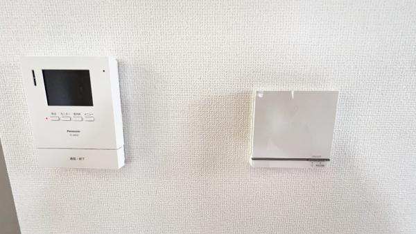 �_�ސ쌧���s�{�O��L�n4���ڂ̐V�z��ˌ��Ă̂��̑�����