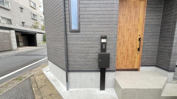 �_�ސ쌧���s�{�O��L�n4���ڂ̐V�z��ˌ��Ă̂��̑����n