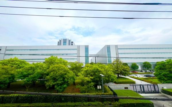 �_�ސ쌧���s�K������̒��Ã}���V�����̏Z�˂���̒��]�ʐ^