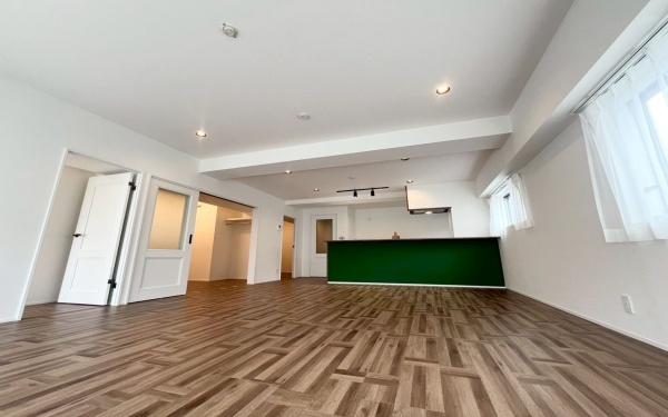 �_�ސ쌧���s�K������̒��Ã}���V�����̃��r���O