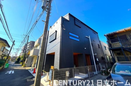 �_�ސ쌧���l�s��q���q2���ڂ̐V�z��ˌ��Ă̑O�ʓ��H�܂ތ��n�ʐ^