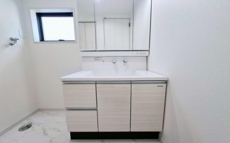 �_�ސ쌧���l�s�s�}�擌�R�c4���ڂ̐V�z��ˌ��Ă̐��ʑ�E���ʏ�