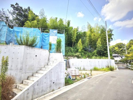 �_�ސ쌧���l�s�t��ޗǒ��̐V�z��ˌ��Ă̂��̑����n