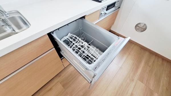 �_�ސ쌧���l�s�ߌ����̋{2���ڂ̐V�z��ˌ��ẴL�b�`��