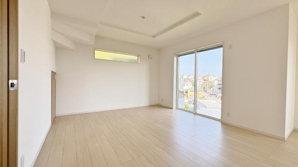 �_�ސ쌧���l�s�ߌ����̋{2���ڂ̐V�z��ˌ��Ẵ��r���O