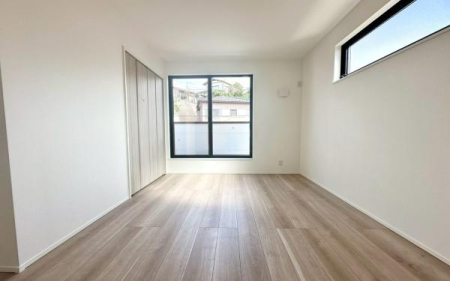 �_�ސ쌧���l�s�˒ˋ救�����̐V�z��ˌ��Ă̎q������