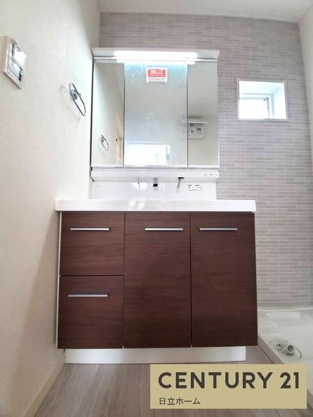 �_�ސ쌧���l�s���J�搣�J1���ڂ̐V�z��ˌ��Ă̐��ʑ�E���ʏ�