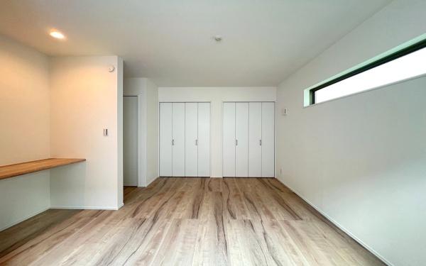 �_�ސ쌧���l�s���x�m����1���ڂ̒��È�ˌ��Ă̎q������