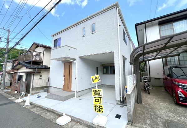 �_�ސ쌧���l�s���x�m����1���ڂ̒��È�ˌ��Ă̑O�ʓ��H�܂ތ��n�ʐ^