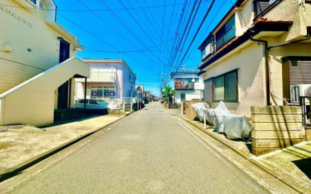 �_�ސ쌧���l�s���J�戢�v�a��4���ڂ̓y�n�̑O�ʓ��H�܂ތ��n�ʐ^