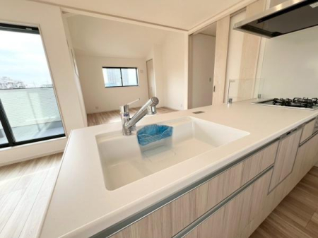 �_�ސ쌧���l�s����񖓐�2���ڂ̐V�z��ˌ��ẴL�b�`��