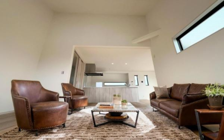 �_�ސ쌧���l�s����񖓐�2���ڂ̐V�z��ˌ��Ẵ��r���O