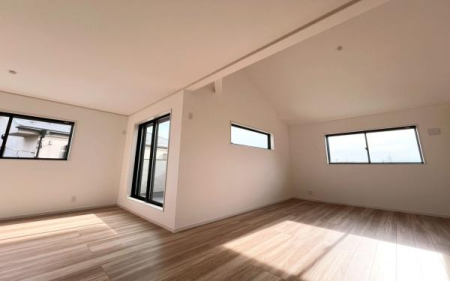 �_�ސ쌧���l�s����񖓐�2���ڂ̐V�z��ˌ��Ẵ��r���O