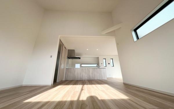 �_�ސ쌧���l�s����񖓐�2���ڂ̐V�z��ˌ��Ẵ��r���O