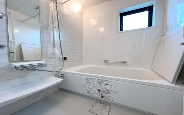 �_�ސ쌧���l�s����񖓐�2���ڂ̐V�z��ˌ��Ă̗���