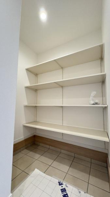 �_�ސ쌧���l�s������{���̐V�z��ˌ��Ă̎��[