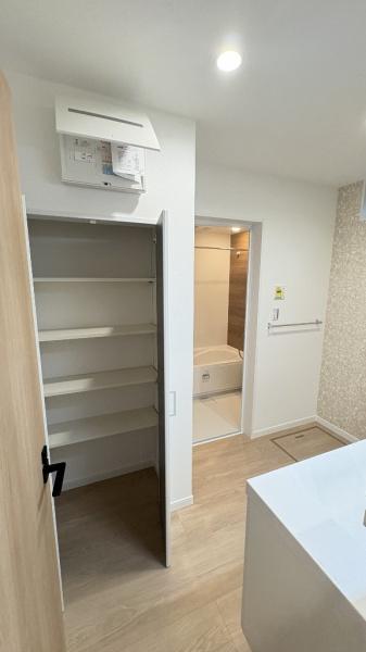 �_�ސ쌧���l�s������{���̐V�z��ˌ��Ă̎��[