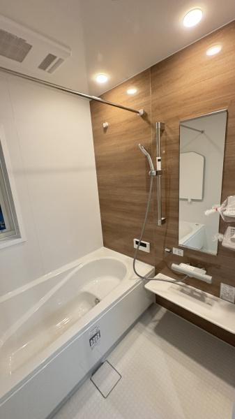 �_�ސ쌧���l�s������{���̐V�z��ˌ��Ă̗���