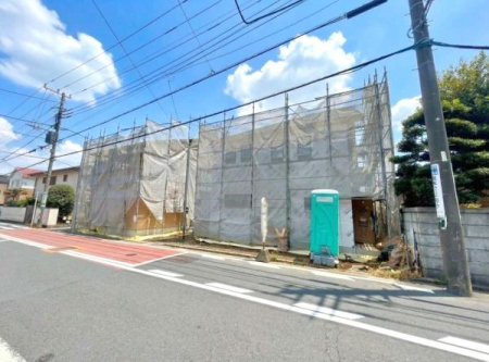 �_�ސ쌧���l�s�ߌ���k����1���ڂ̐V�z��ˌ��Ă̑O�ʓ��H�܂ތ��n�ʐ^