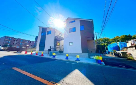 �_�ސ쌧���l�s�ߌ��扺���g6���ڂ̐V�z��ˌ��Ă̌��n�O�ώʐ^