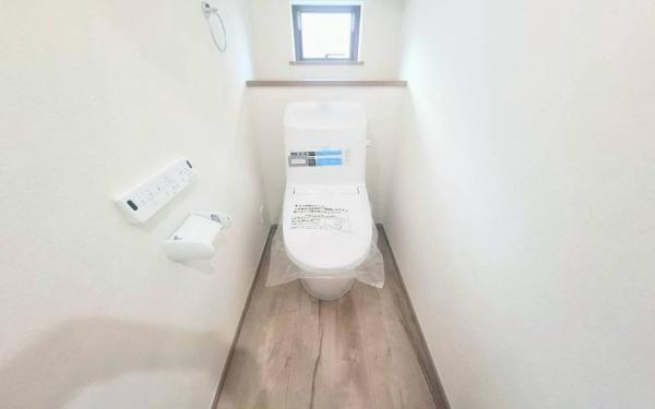 �_�ސ쌧���l�s�ߌ��扺���g6���ڂ̐V�z��ˌ��Ẵg�C��