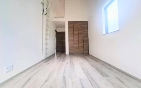 �_�ސ쌧���l�s�ߌ��扺���g6���ڂ̐V�z��ˌ��Ă̎q������