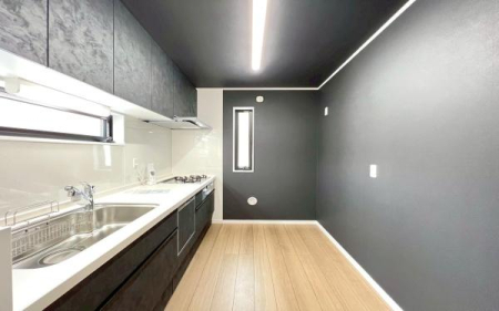 �_�ސ쌧���q�s����3���ڂ̐V�z��ˌ��ẴL�b�`��