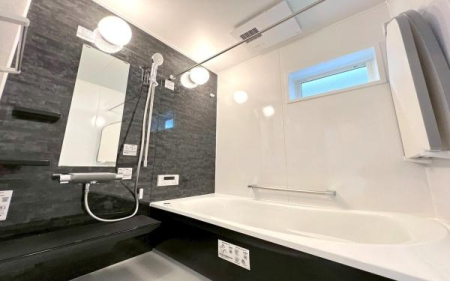 �_�ސ쌧���q�s����3���ڂ̐V�z��ˌ��Ă̗���