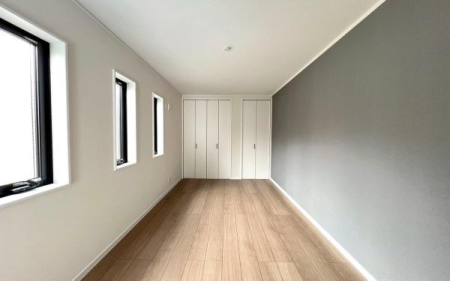 �_�ސ쌧���q�s����3���ڂ̐V�z��ˌ��Ă̎q������