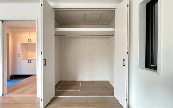 �_�ސ쌧���q�s����3���ڂ̐V�z��ˌ��Ă̎��[