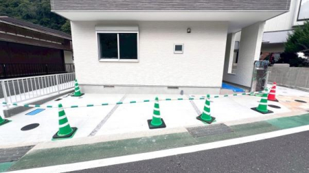 �_�ސ쌧���q�s����3���ڂ̐V�z��ˌ��Ă̒��ԏ�