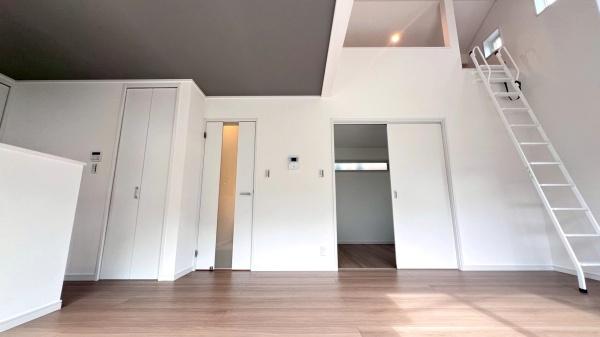 �_�ސ쌧���q�s����3���ڂ̐V�z��ˌ��Ẵ��r���O