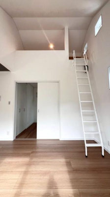 �_�ސ쌧���q�s����3���ڂ̐V�z��ˌ��Ẵ��r���O