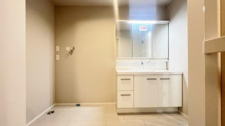 �_�ސ쌧���l�s�ߌ��擌��������̐V�z��ˌ��Ă̐��ʑ�E���ʏ�