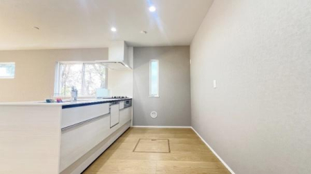 �_�ސ쌧���l�s�ߌ��擌��������̐V�z��ˌ��ẴL�b�`��