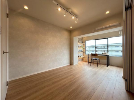 �_�ސ쌧���s�K��Îs��̒��Ã}���V�����̐Q��