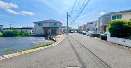 �_�ސ쌧���l�s���捡�h���̓y�n�̑O�ʓ��H�܂ތ��n�ʐ^