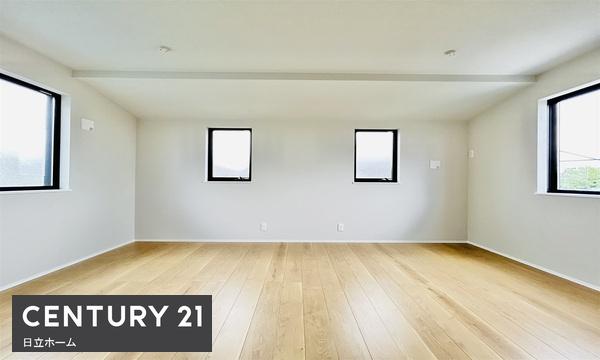 �_�ސ쌧���l�s�����\����1���ڂ̐V�z��ˌ��Ă̎q������