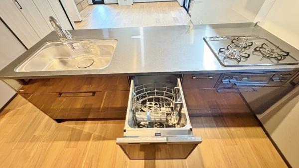 �_�ސ쌧���l�s�΋掛�R���̐V�z��ˌ��ẴL�b�`��