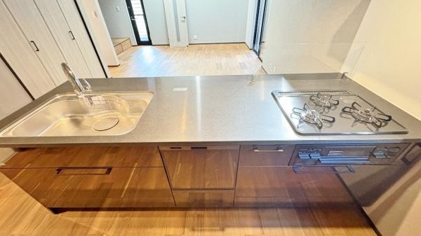 �_�ސ쌧���l�s�΋掛�R���̐V�z��ˌ��ẴL�b�`��