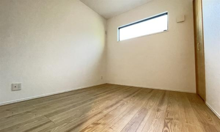 �_�ސ쌧���l�s�����x����1���ڂ̐V�z��ˌ��Ă̐Q��