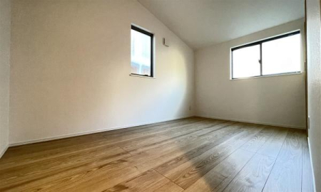 �_�ސ쌧���l�s�����x����1���ڂ̐V�z��ˌ��Ă̎q������