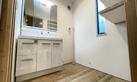 �_�ސ쌧���l�s�����x����1���ڂ̐V�z��ˌ��Ă̐��ʑ�E���ʏ�