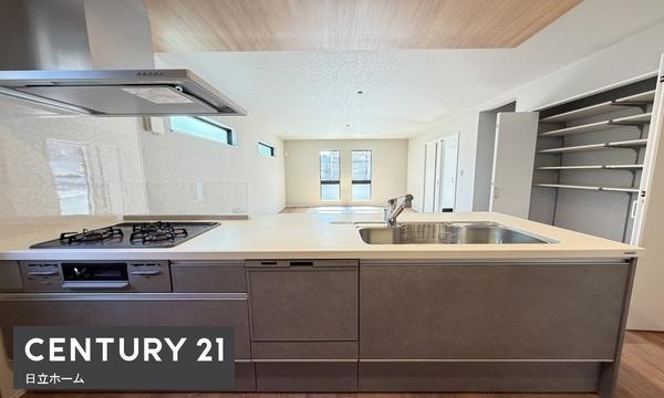 �_�ސ쌧���l�s�����x����1���ڂ̐V�z��ˌ��ẴL�b�`��