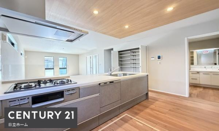 �_�ސ쌧���l�s�����x����1���ڂ̐V�z��ˌ��ẴL�b�`��