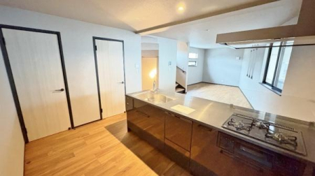 �_�ސ쌧���l�s�ߌ��揬�쒬�̐V�z��ˌ��ẴL�b�`��