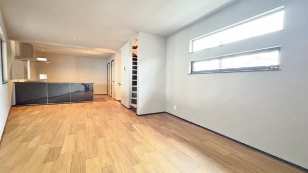 �_�ސ쌧���l�s�ߌ��揬�쒬�̐V�z��ˌ��Ẵ��r���O