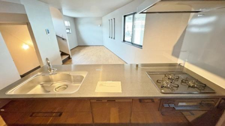 �_�ސ쌧���l�s�ߌ��揬�쒬�̐V�z��ˌ��ẴL�b�`��