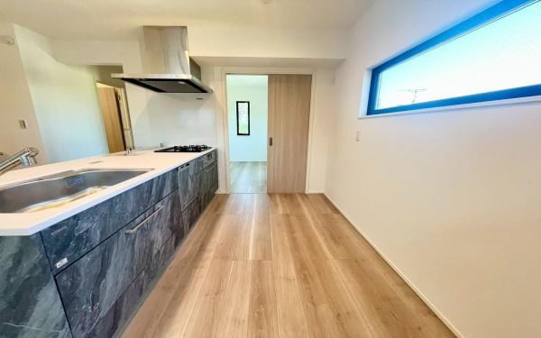 �_�ސ쌧���l�s�_�ސ�搼����3���ڂ̐V�z��ˌ��ẴL�b�`��